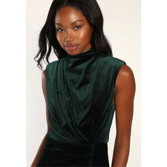 Lulus Alluring Image Emerald Ruched Velvet Mock Neck Maxi Dress size small - Picture 3 of 6